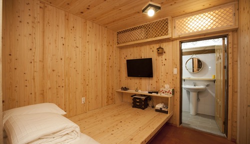 Casa familiar, 2 habitaciones, 2 baños