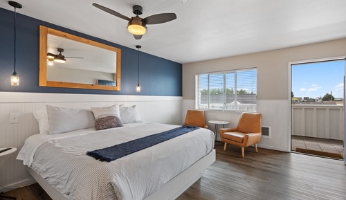 Deluxe Studio with Jetted Tub