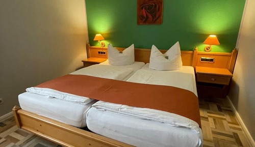 Habitación clásica con 2 camas individuales