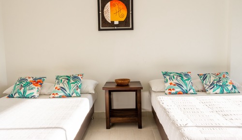Habitación triple familiar, varias camas, accesible para personas con discapacidad (Pool View)