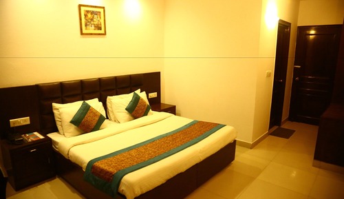 Executive Double Room, 1 Bedroom, Smoking, City View