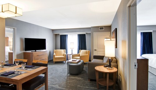 Suite, 2 habitaciones, no fumadores (1 King & 2 Queen Beds)