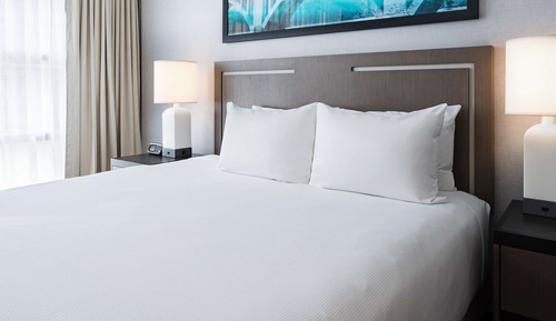 Estudio, 1 cama de matrimonio grande con sofá cama, vistas al río