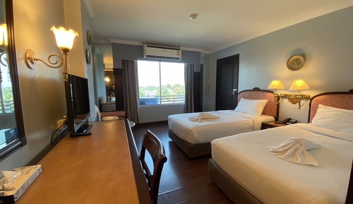 Habitación superior con 1 cama doble o 2 individuales