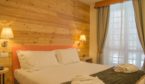 Habitación Deluxe con 1 cama doble o 2 individuales
