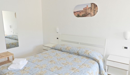 Habitación Confort doble, 1 cama de matrimonio