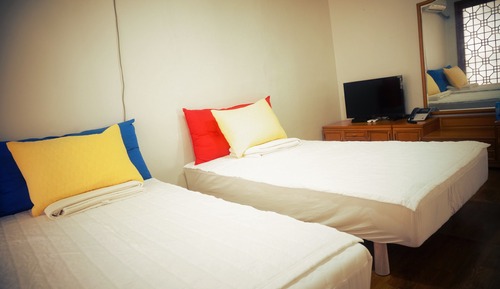 Habitación con 2 camas individuales
