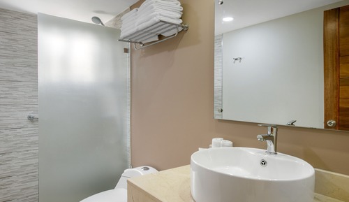 Adults Only Jr. Suite 2 Pax