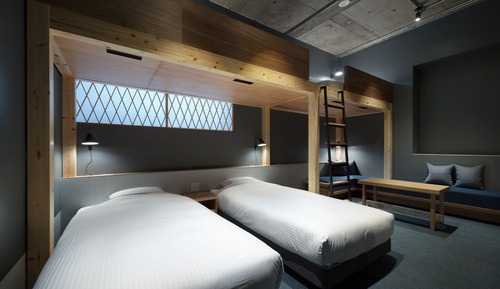 Habitación cuádruple, baño privado (Moderate Loft)