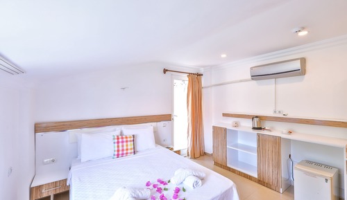 Deluxe Double Room, Garden View