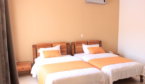 Habitación con 2 camas individuales