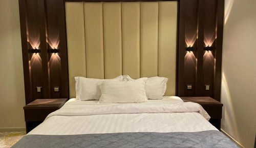 Suite junior, 1 cama de matrimonio grande, vistas a la ciudad