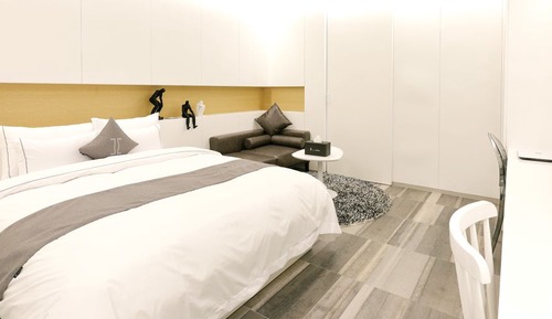 Premier Standard(ExtraBedKRW 20000on-site,mixed-gender not allowed for 3 or more pax/Freebreakfast)