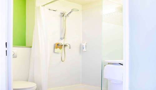 Habitación triple, varias camas