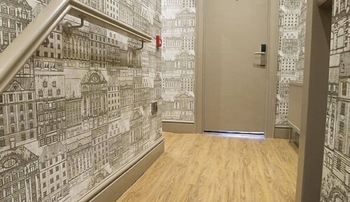 Habitación superior con 1 cama doble o 2 individuales, baño privado