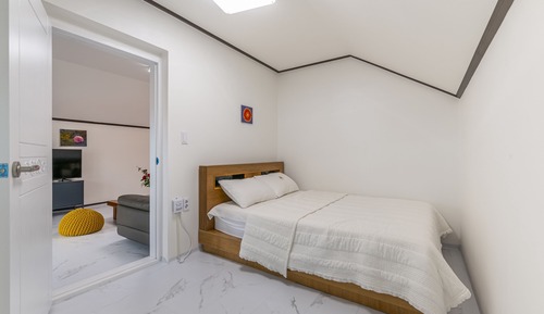 Habitación (Lilac)