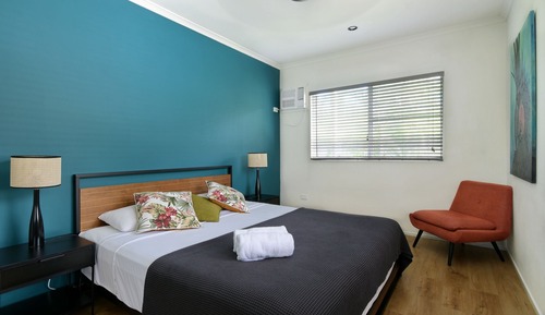 Apartamento superior, 2 habitaciones, terraza, vistas al jardín