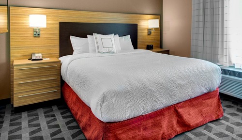 Estudio, 1 cama de matrimonio grande con sofá cama