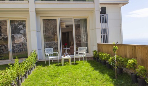 Habitación estándar con 1 cama doble o 2 individuales, vistas a la montaña