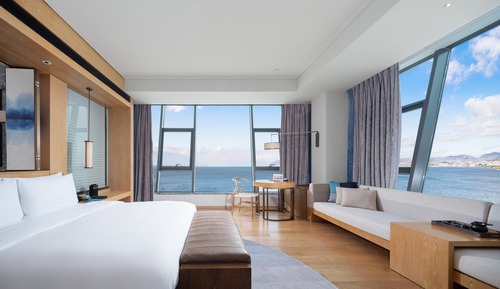 Habitación estándar, 1 cama de matrimonio grande, con vistas (270 Degree Erhai View Cangshan View)
