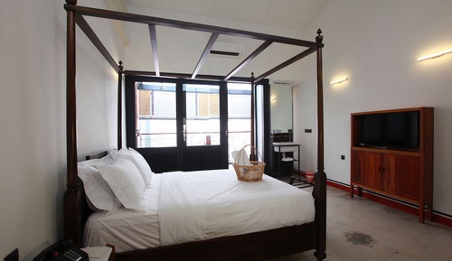 Habitación Premier doble, 1 cama de matrimonio grande, balcón, vistas al jardín