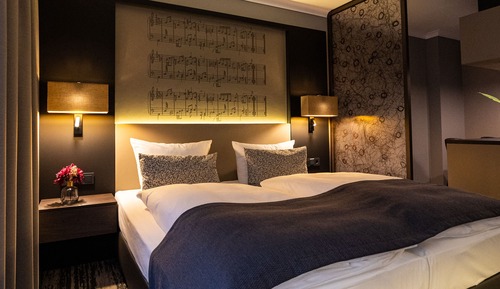 Estudio Business, en edificio anexo (Boardinghouse)
