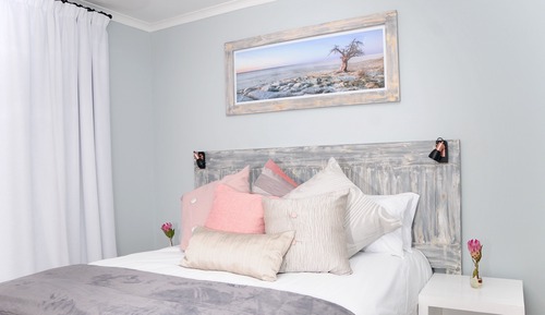 Apartamento familiar, 1 cama de matrimonio con sofá cama, cocina, vistas parciales al mar