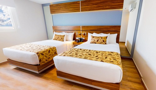 Habitación estándar, 2 camas dobles, no fumadores