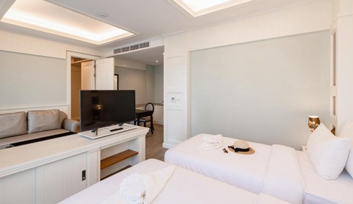 Premier Twin Connect Suite