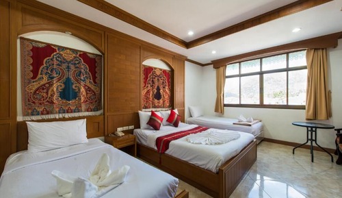 Quadruple Family Room