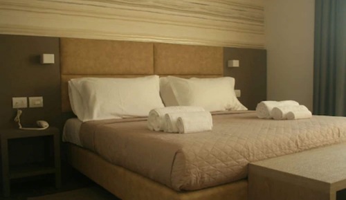 Habitación con 1 cama doble o 2 individuales, accesible para personas con discapacidad