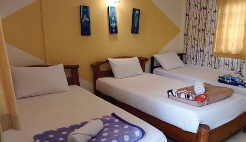 Basic Triple Room