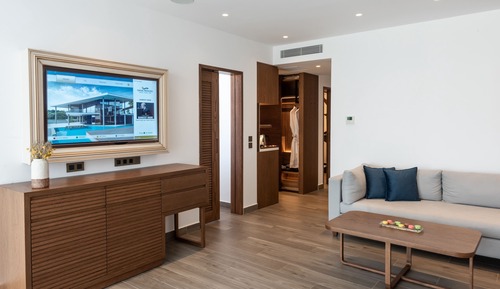 Ambassador Wellbeing Suite Sea View with Private Pool
