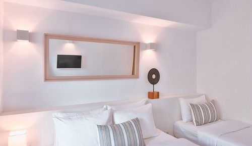 Habitación triple, balcón