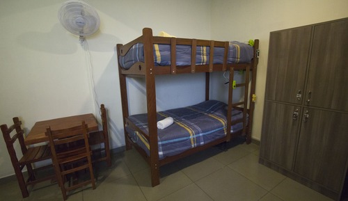 Dormitorio compartido, dormitorio mixto
