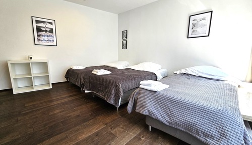 Apartamento Elite, 2 habitaciones, vistas al jardín, en esquina