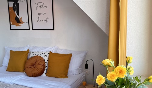 Apartamento exclusivo, 2 habitaciones, cocina, vistas a la ciudad