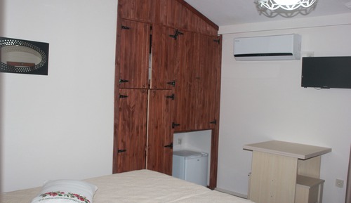 Habitación estándar con 1 cama doble o 2 individuales