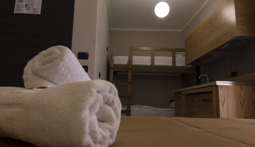 Habitación familiar, balcón