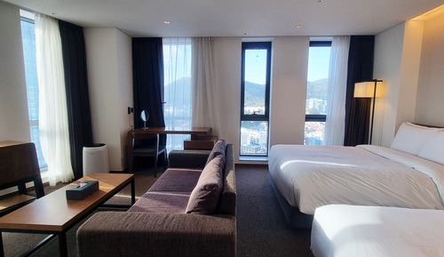 Suite, varias camas, en esquina