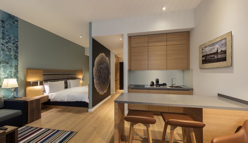 Suite ejecutiva, balcón