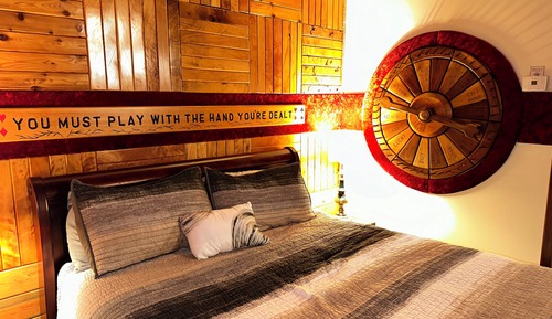 Cabaña Signature, 1 cama de matrimonio con sofá cama (Luck of the Draw)