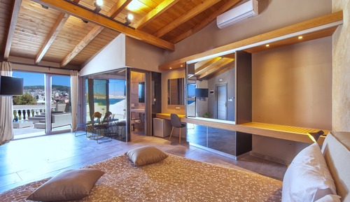 Suite superior, terraza, vistas al mar