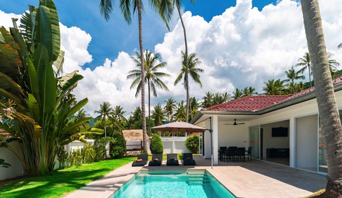 Villa Confort, vistas a la piscina, en la zona del jardín