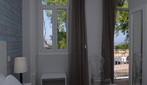 Suite junior, balcón