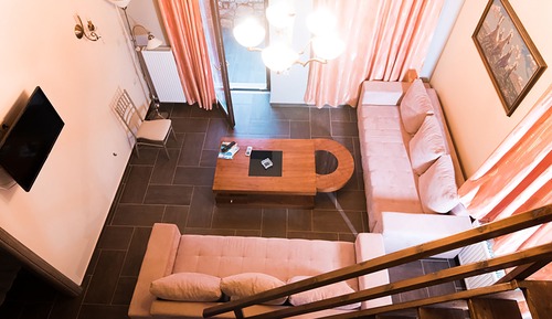 Habitación triple, vistas a la montaña