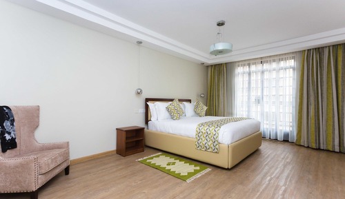 Apartamento ejecutivo, 2 habitaciones (With an office)