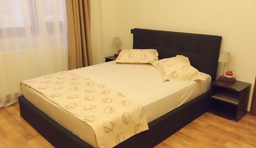 Habitación clásica con 1 cama doble o 2 individuales, vistas al patio