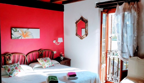 Habitación con 2 camas individuales