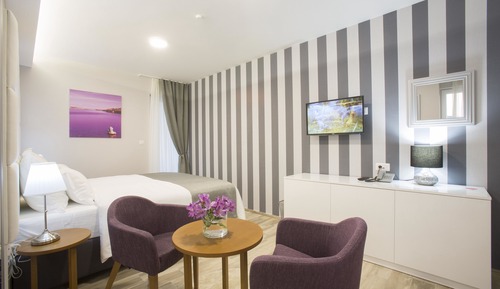 Habitación Deluxe con 1 cama doble o 2 individuales, balcón